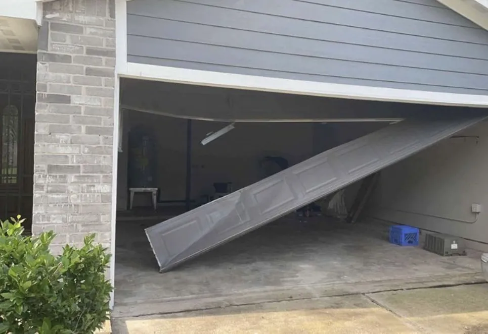 Emergency Garage Door Service in Memorial, TX by Lemus Garage Door Services