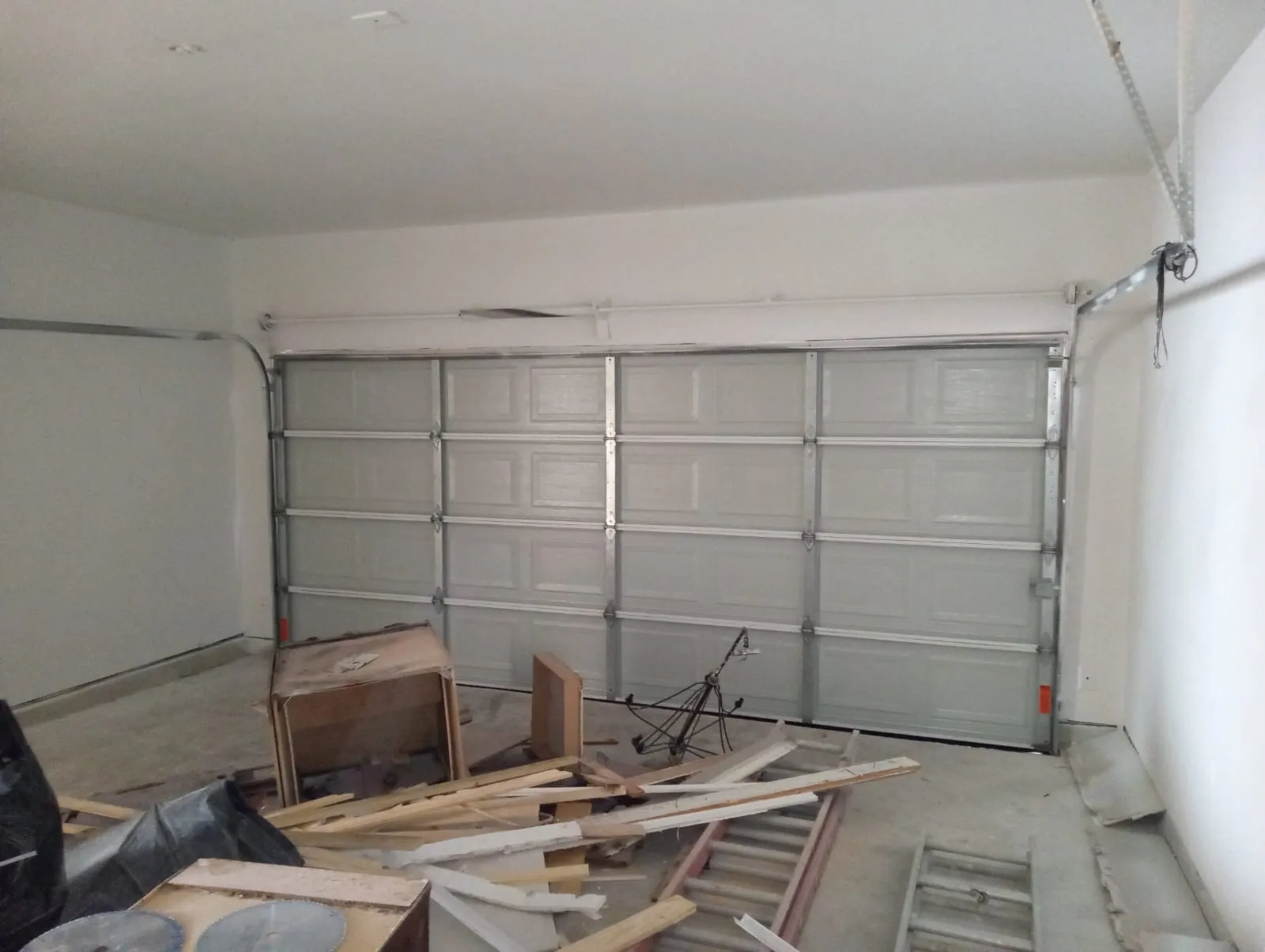 Garage Door Service in Memorial, TX by Lemus Garage Door Services