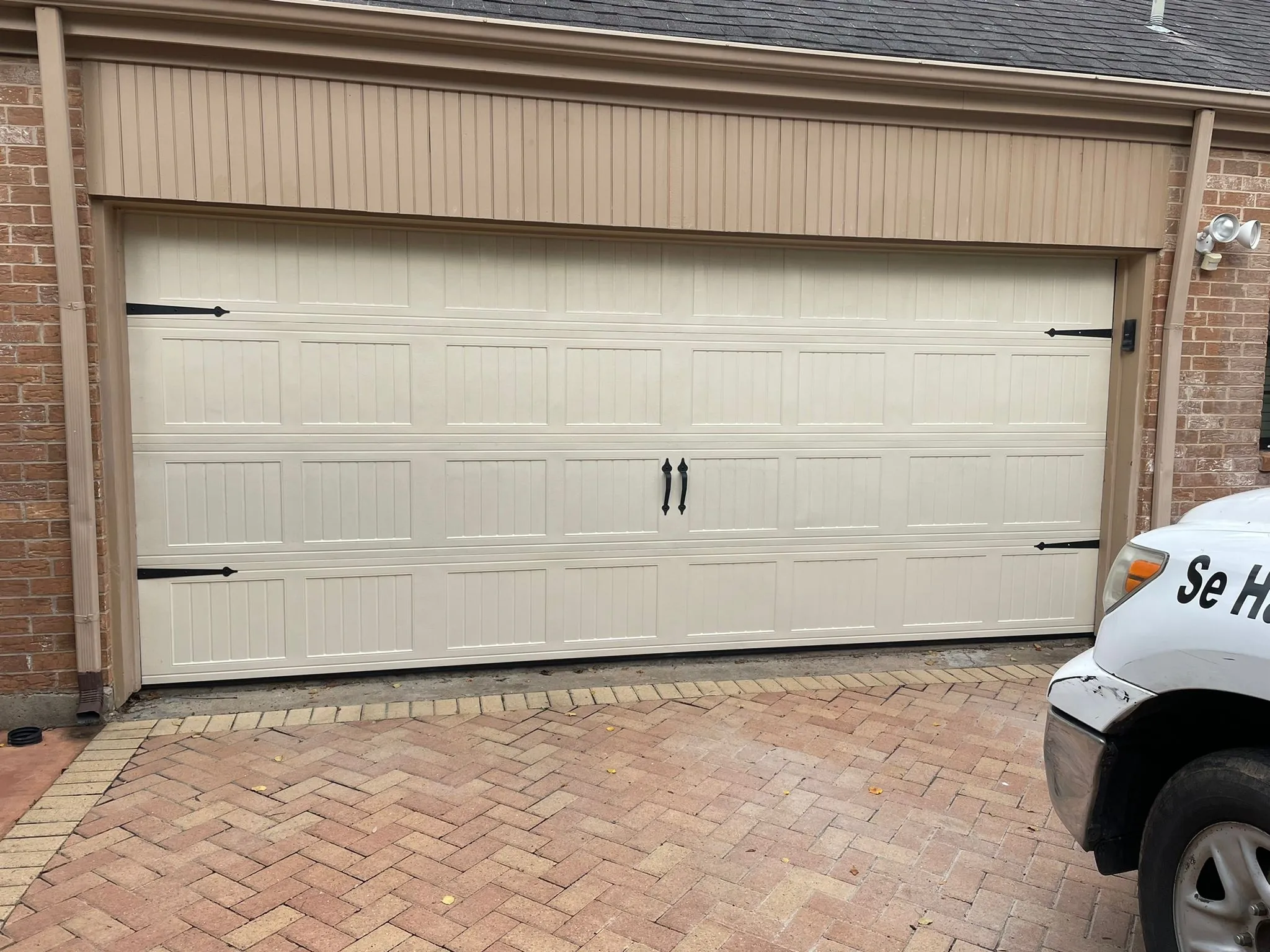 Garage Door Service in Memorial, TX by Lemus Garage Door Services