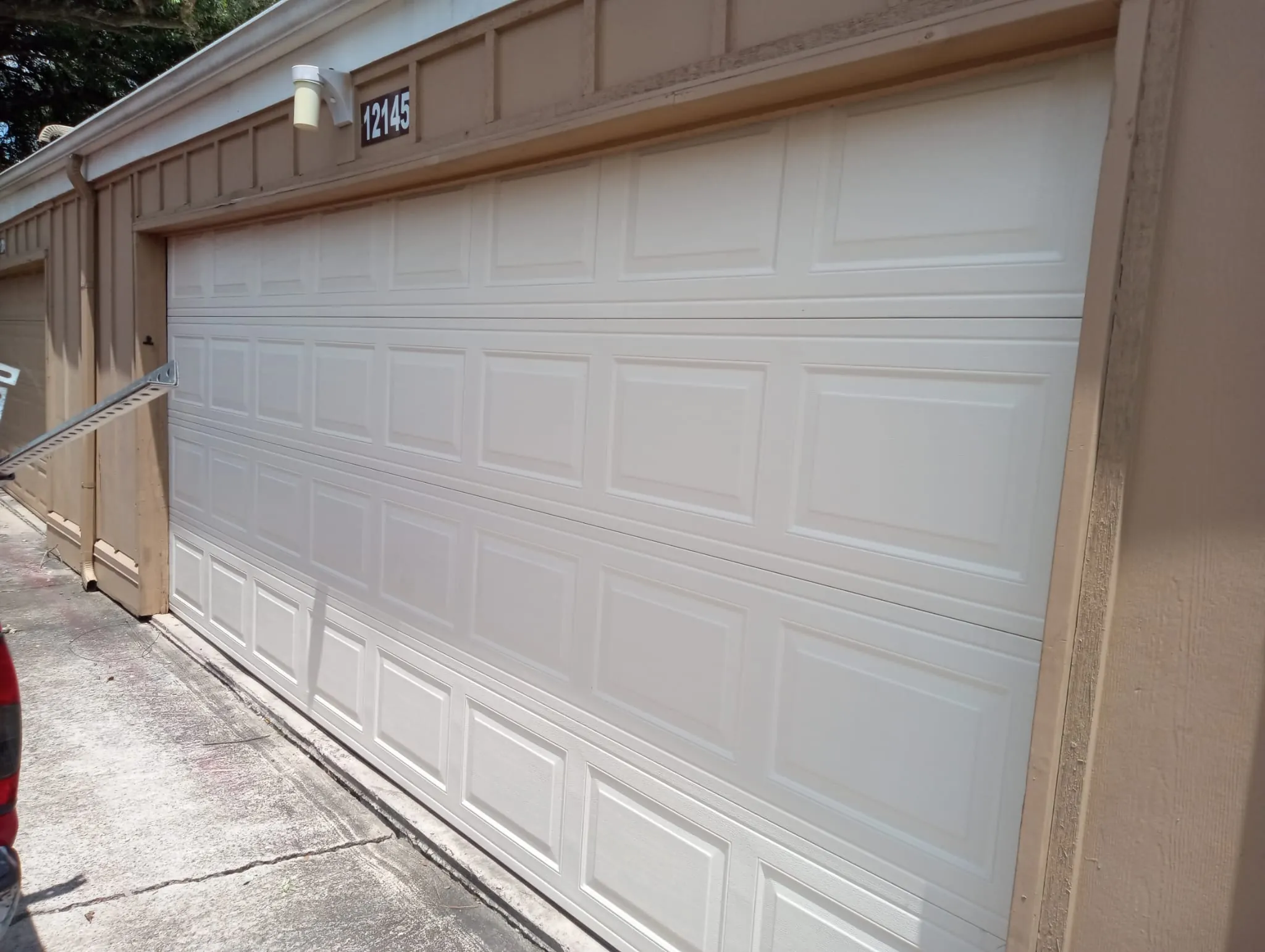 Garage Door Service in Memorial, TX by Lemus Garage Door Services
